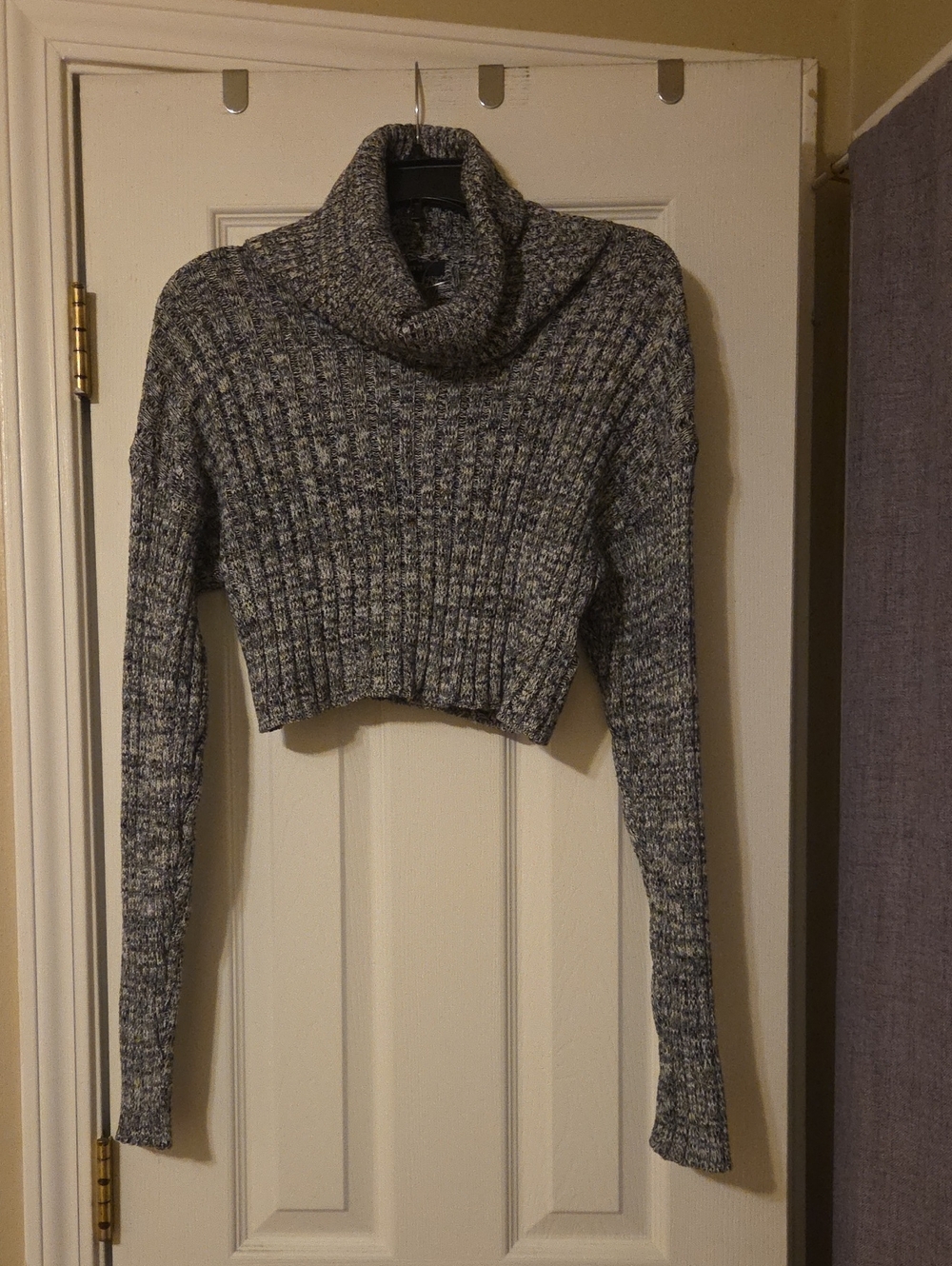 Forever 21 Marled Gray Cropped Cowl Neck Sweater